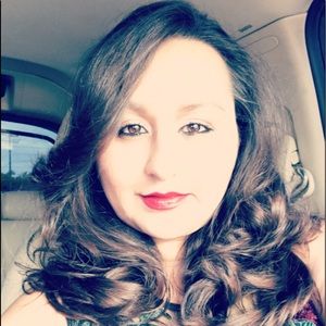 Meet your Posher, Fabiola